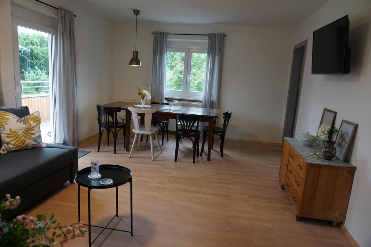 Wohnung Erdgeschoss Mit 3 Schlafzimmer In Ruhiger Gegend Mader Exteriér fotografie